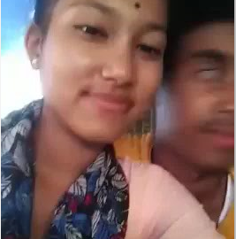 Assamese Gf Bf Kissing and Groping Video – Gf r Gakhir Tipa Video